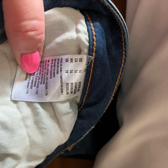 American Eagle Skinny Jeans - Picture 6 of 6